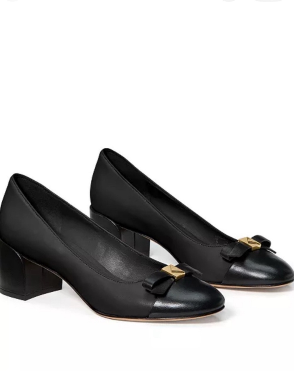Kate Spade Bow Leather Pumps
Size 6.5